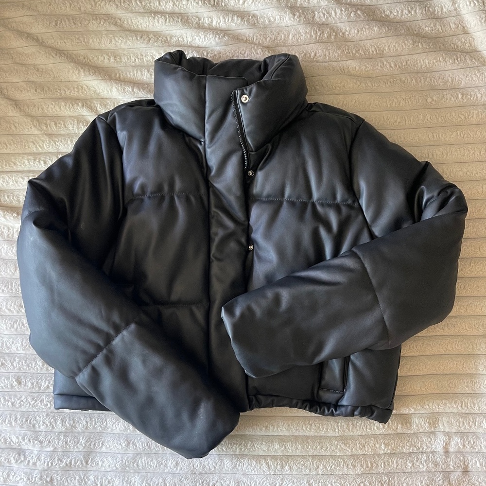 Women’s Cropped Puffer Jacket